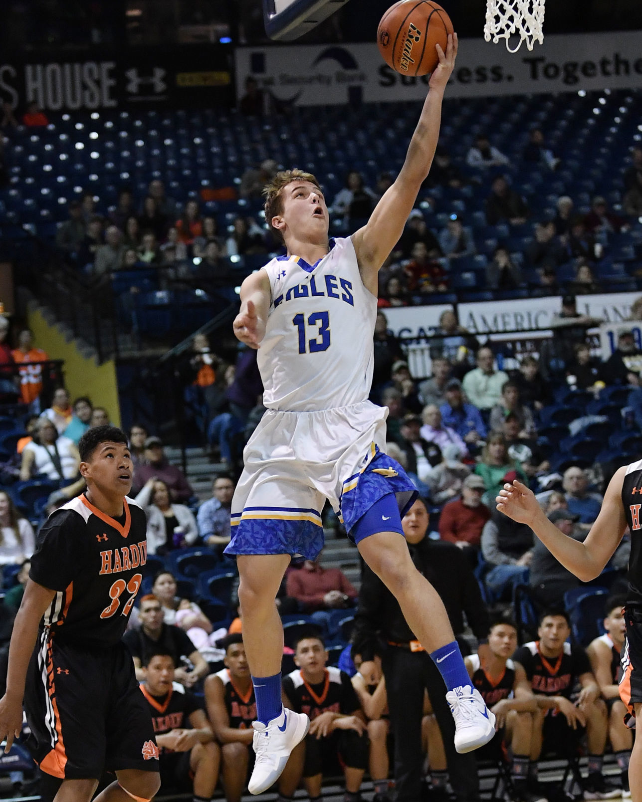 Lewistown vs. Hardin Class A boys